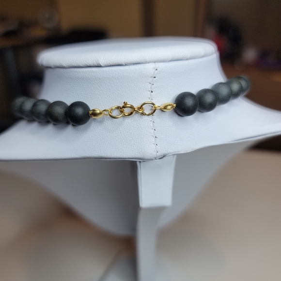 Handmade Baltic Amber necklace - Picture 2 of 2